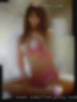 Older women submitted pussy nude in Worcester.