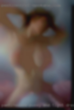 Pantihouses pussy and tight dresses.
